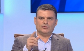 Sclavul lui Arafat contraataca: Radu Tudor, membru CA SMURD, zice ca damblaua anti-Arafat a cuprins și conducerea socialistă!