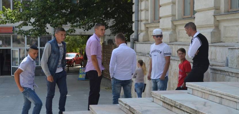 Scrisoarea deschisă a unei femei către un parlamentar în cazul elevei violate de 7 derbedei