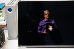 Semnal de alarmă de la Tim Cook, şeful Apple: Tehnologia trebuie reglementată