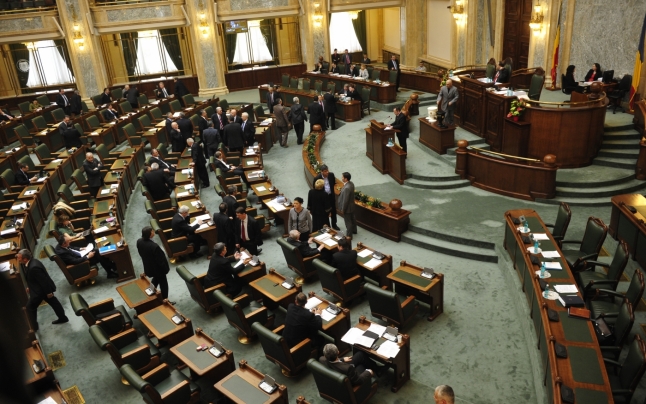 Senatorii nu vor ca SPP să asigure protecţie preşedintilor de partide