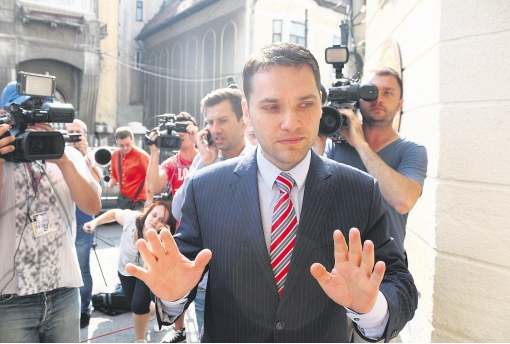 Senatorul Dan Șova a scăpat de cătușe. Intra în arest la domiciliu