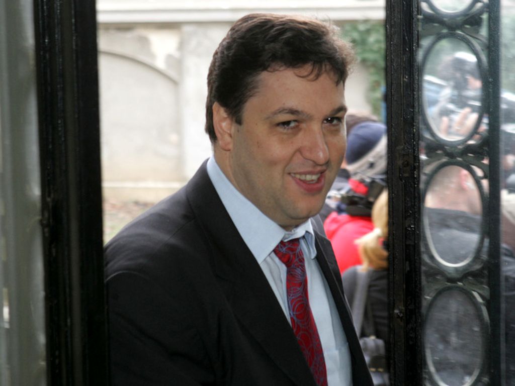 Senatorul Șerban Nicolae va fi evacuat din apartamentul RA-APPS