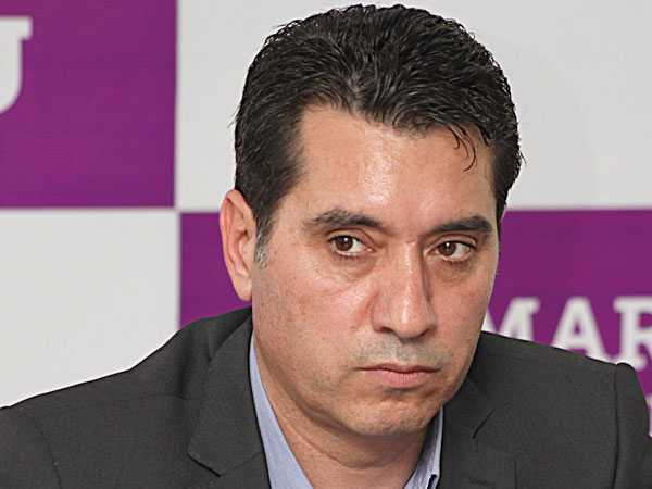 Senatorul Gigi Chiru propune ca elevii sa nu mai aiba voie cu tatuaje si piercinguri