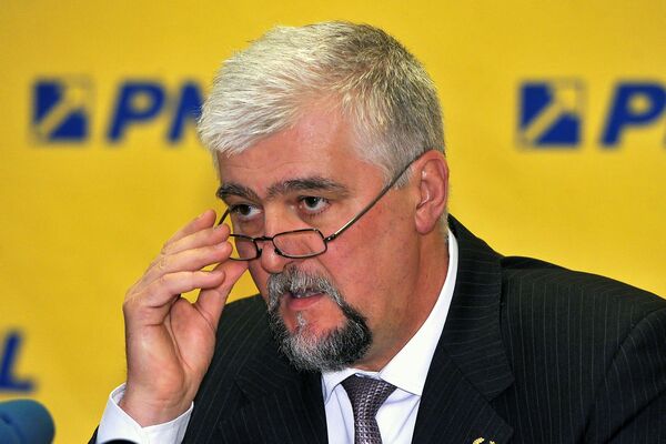 Senatorul Marius Obreja cere introducerea conditiei de reciprocitate la vanzarea terenurilor catre straini