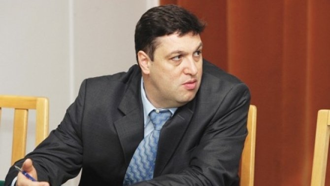 Serban Nicolae catre Băsescu: