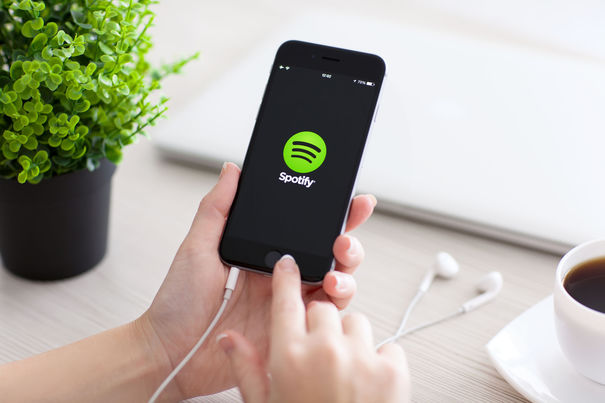 Serviciul de muzică online Spotify se lansează în România