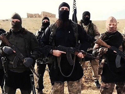 SI a executat 15 membri în Siria, în legătura cu eliminarea unui lider într-un raid aerian