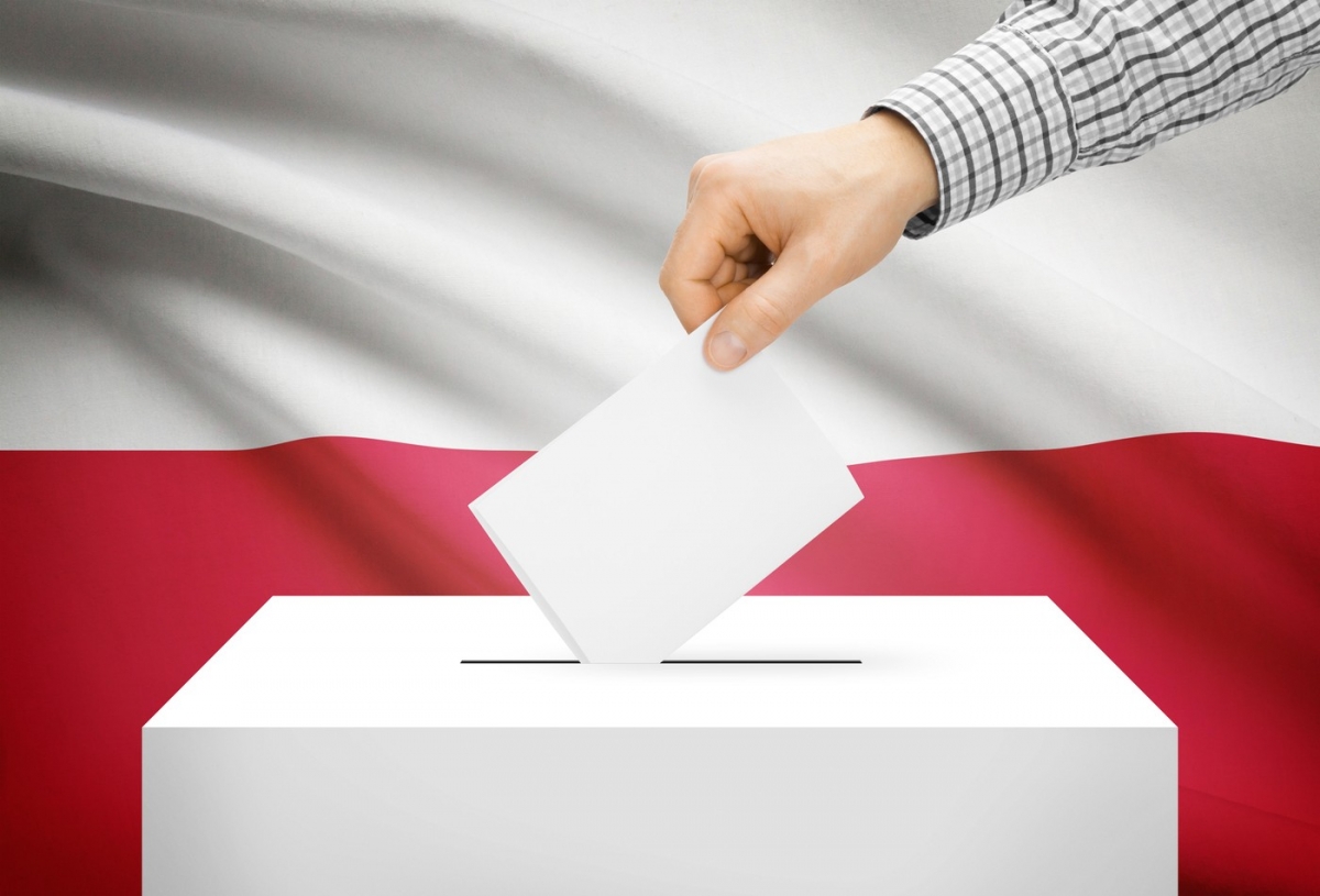 Si alegerile din Polonia sar în aer: Autoritățile anunță deturnarea votului prin interferențe străine