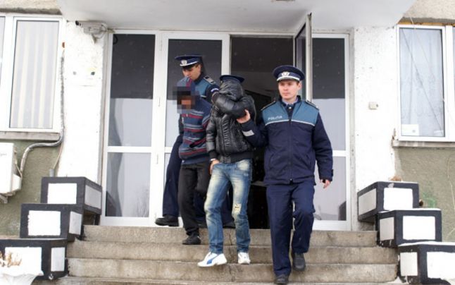 Sibiu: Doi fraţi acuzaţi de răpirea soţiei unuia dintre ei, reţinuţi