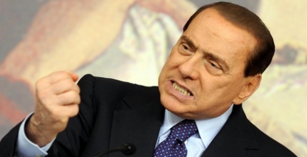 Silvio Berlusconi le cere simpatizantilor sa faca