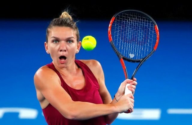 Simona Halep a învins-o pe Eugenie Bouchard și s-a calificat în turul 3 la Australian Open