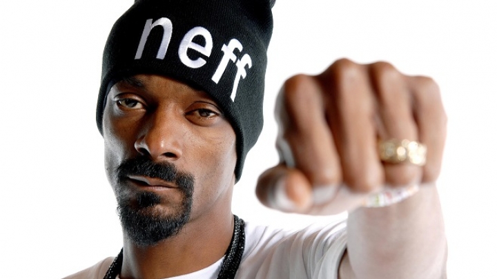 SNOPP DOGG, prins la aeroport cu 422.000 de dolari nedeclarati. A pierdut jumatate din bani