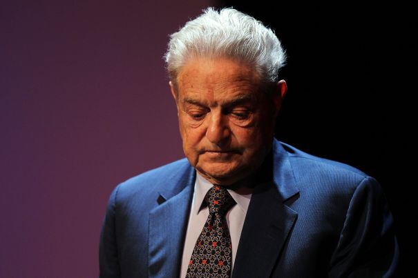 Soros: UE trebuie să accepte un milion de refugiați pe an