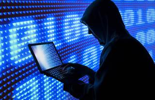 Statele Unite şi Marea Britanie, acuză: Hackeri angajaţi de agenţii din Rusia au atacat reţele din întreaga lume