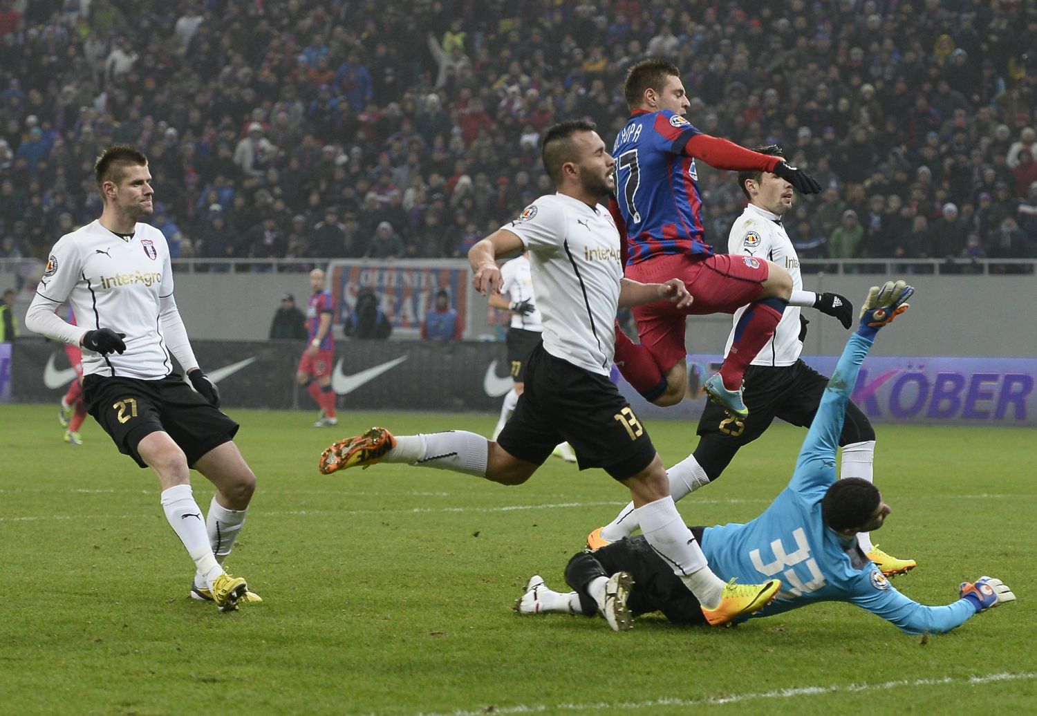 Liga 1. Steaua vs Astra, etapa a 2-a a play-off-ului. Ora și televizarea