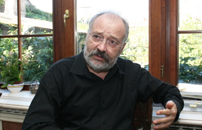 Stelian Tănase: „Actuala invazie barbară poate duce la prăbuşirea Europei!