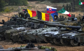 Stoltenberg anunță ca NATO se pregătește pentru un război de lungă durată
