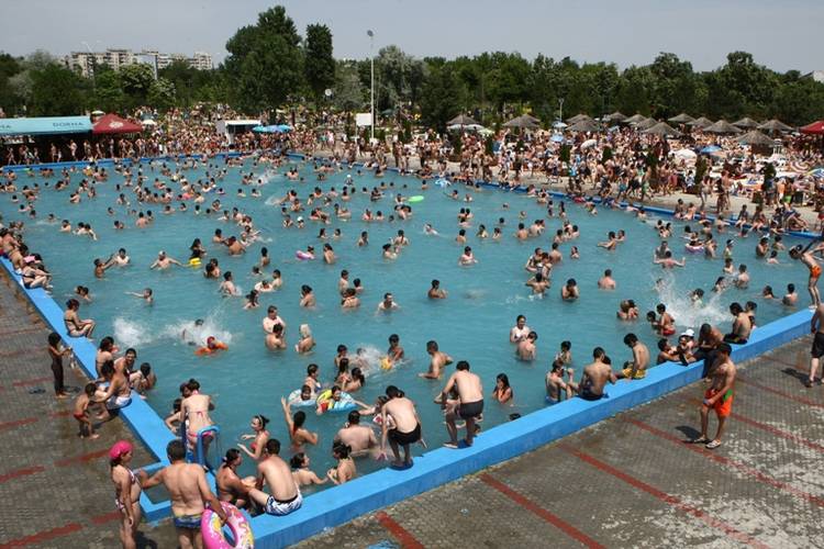 Strandurile DAMBOVITA, GIULESTI si BAIA GRIVITA, DESCHISE si NOAPTEA