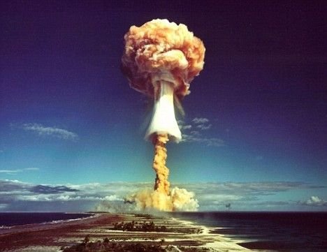 SUA intenţionează să dezvolte mini-arme nucleare