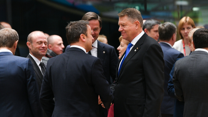Summitul de la Sibiu a devenit un nou prilej ca Iohannis să divizeze România