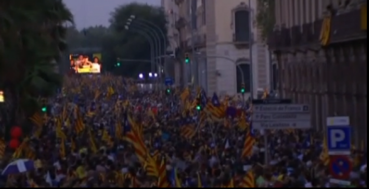 Sute de mii de catalani au cerut secesiunea de Spania