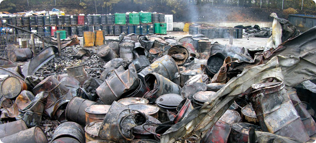Sute de mii de tone de deşeuri periculoase din Italia pleacă spre România