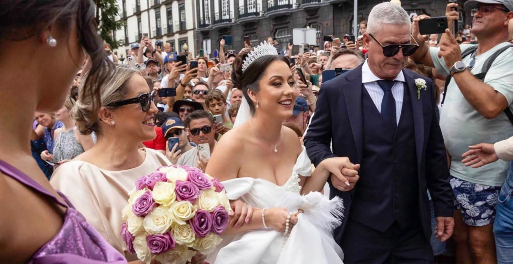 Sute de oameni au mers la biserică pentru presupusă nuntă a lui Cristiano Ronaldo cu Georgina. Surpriza uriașă de care au avut parte
