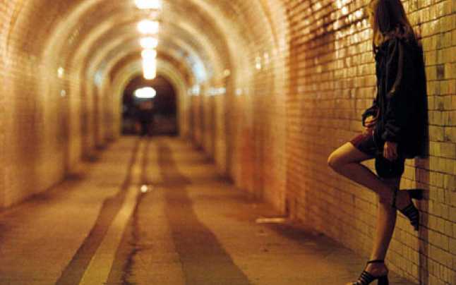 Tânără răpită din România şi forţată să se prostitueze în Italia. Cum a reuşit să scape din sclavia sexuală