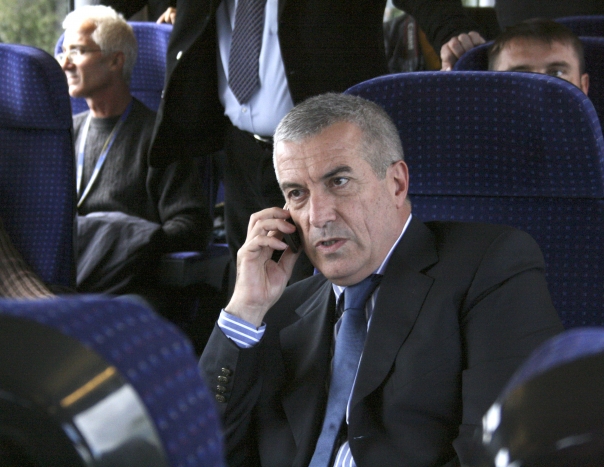 Tariceanu vrea sa afle cum se fac interceptarile, cine le aproba si cate sunt