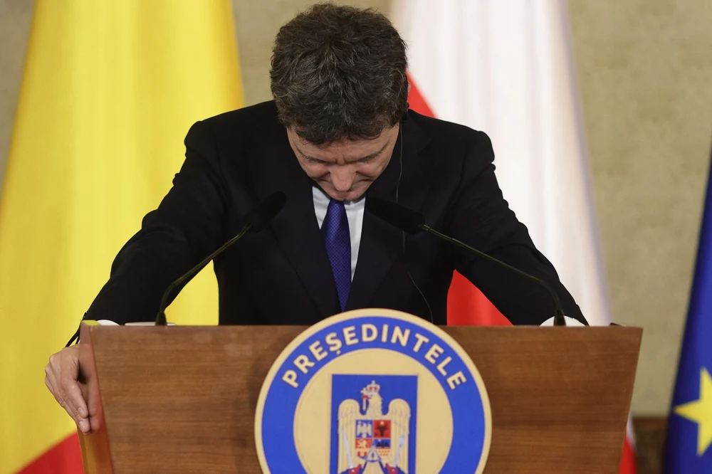 Tensiuni la negocierile pentru Guvern. Ilie Bolojan respinge propunerea de premier a lui Nicușor Dan
