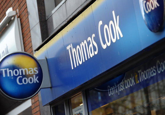 Thomas Cook, cea mai veche agenţie de turism din lume, s-a prăbuşit în faliment, distrugând vacanţele a sute de mii de turişti