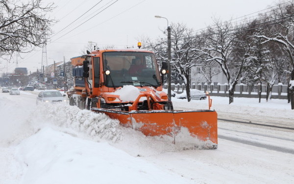 Toate firmele care asigură deszăpezirea în Capitală, amendate