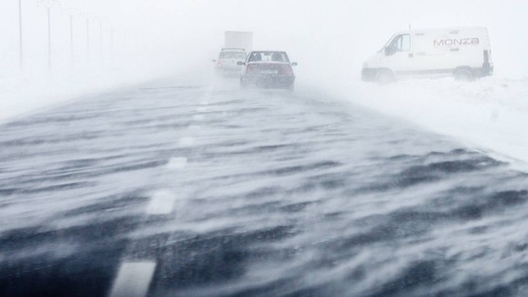 Trafic dificil din cauza viscolului pe autostrăzile A2 şi A3