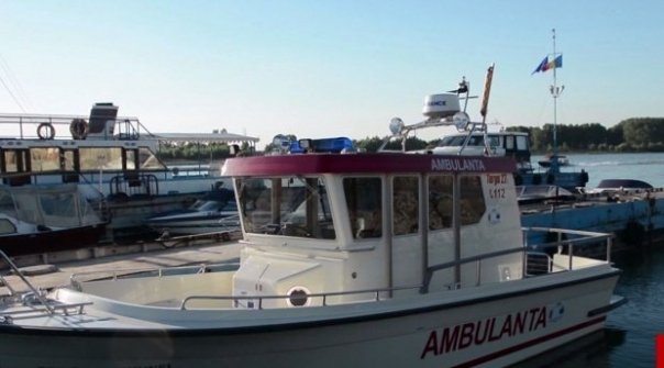 Tragedie pe Dunare. Un barbat a murit dupa ce ambarcatiunea in care se afla a fost lovita de o barja