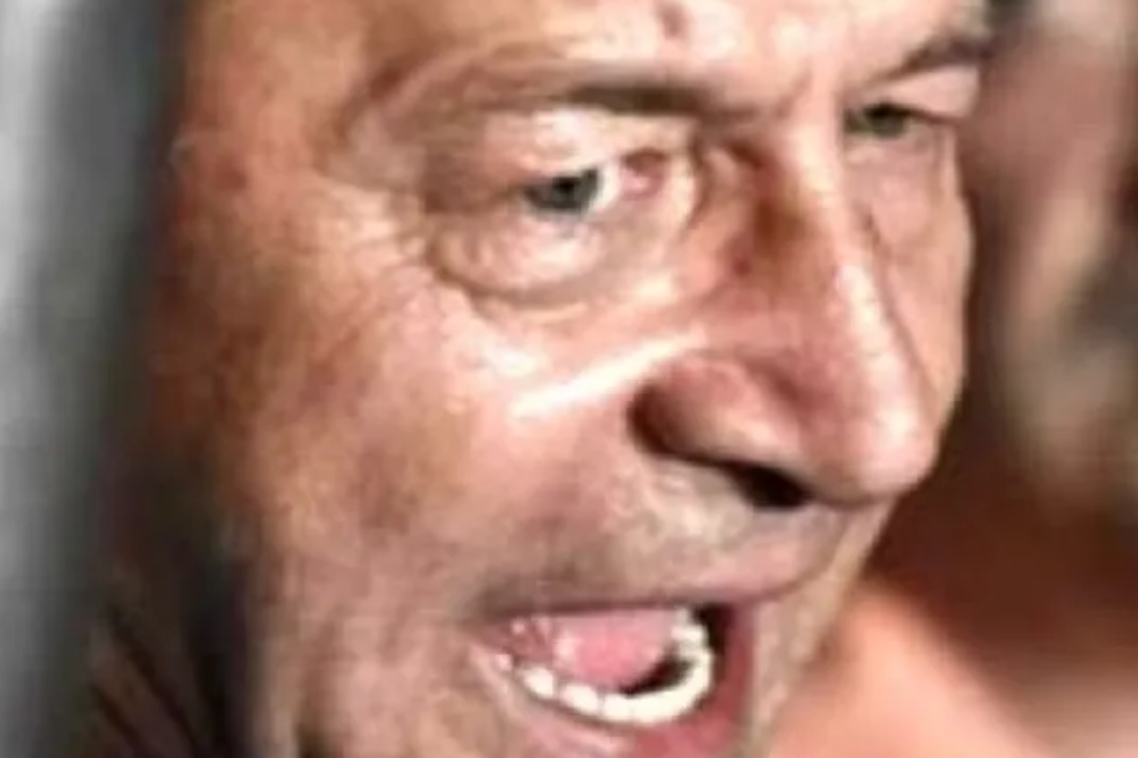 Traian Băsescu: 