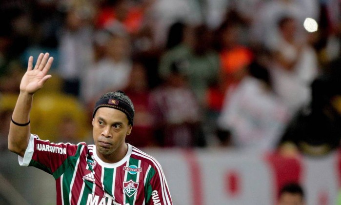 Transferul iernii. Ronaldinho a primit oferte din Premier League