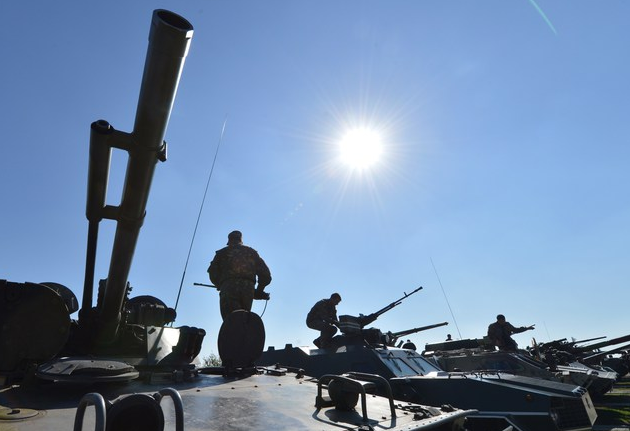 Transnistria. Armata rusă a efectuat exerciţii militare cu muniţie de razboi