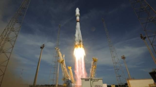 Trei astronauti au decolat catre Statia Spatiala Internationala