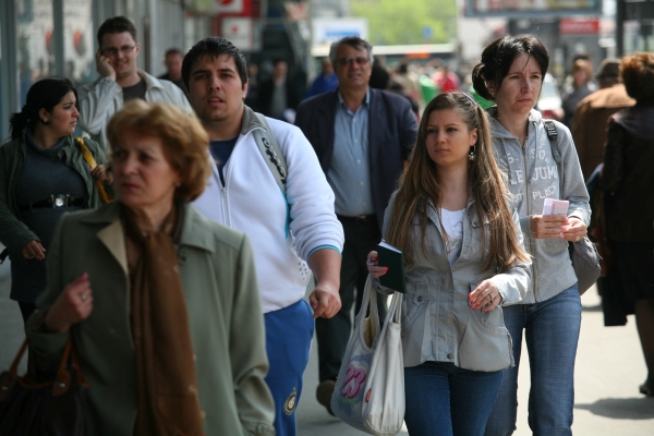 Trei sferturi dintre romani considera ca in tara lucrurile merg intr-o directie gresita