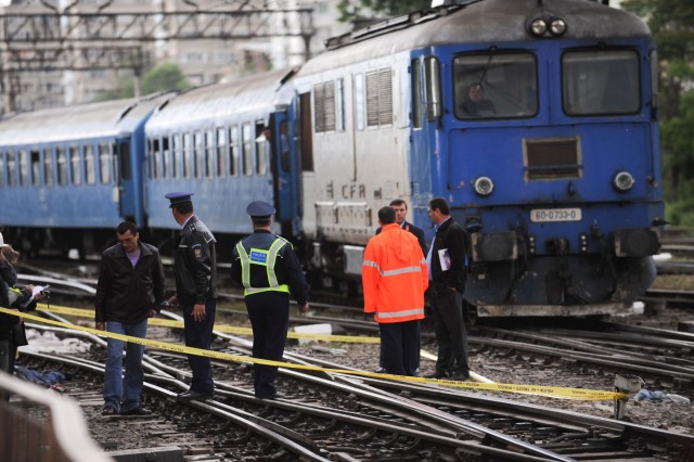 Trenul Timișoara - București și-a pierdut locomotivele și a rămas în câmp