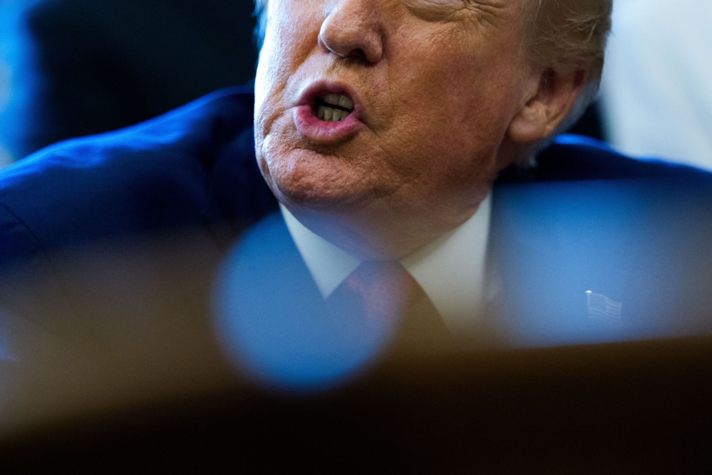 Trump a numit schimbările climatice drept o „escrocherie". Vine nota de plată: 450 de miliarde de dolari
