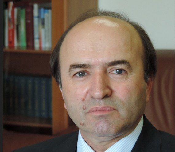 Tudorel Toader: