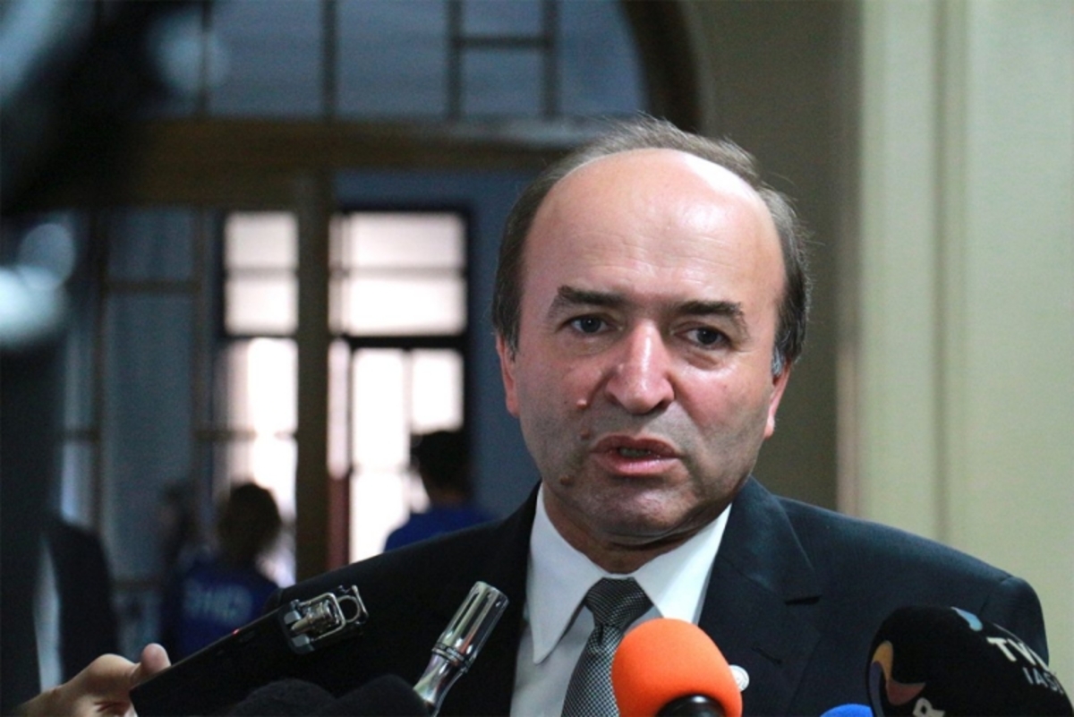 Tudorel Toader prelungește suspansul privind raportul DNA: „Săptămâna viitoare, în Parlament
