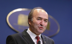 Tudorel Toader vine cu explicații: OUG pe legile justiției nu se aplică retroactiv