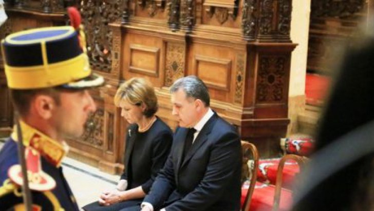 Tudose intră în coliziune cu tandemul Dragnea-Tăriceanu. Nu este de acord cu statutul Casei Regale