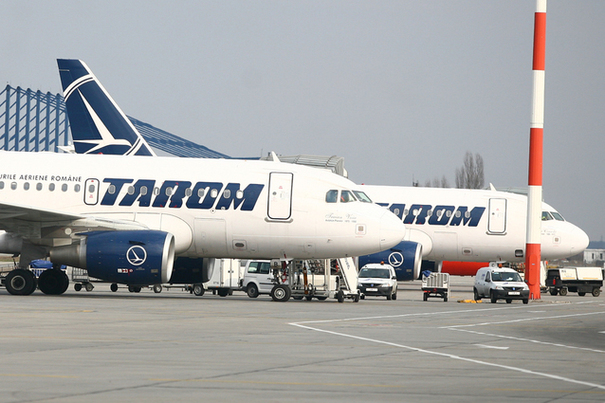 Tudose: Tarom are 2000 de angajaţi şi o pierdere istorică. Corpul de control va investiga