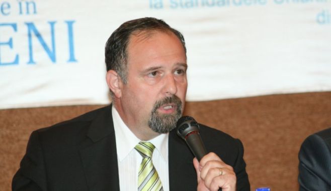 Tun uriaș la CFR Călători: tabletă de 1.600 de euro și geantă pentru naș de 300 de euro