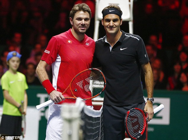 Turneul Campionilor 2015. Roger Federer l-a învins pe Stan Wawrinka în două seturi. Finală de vis la masculin