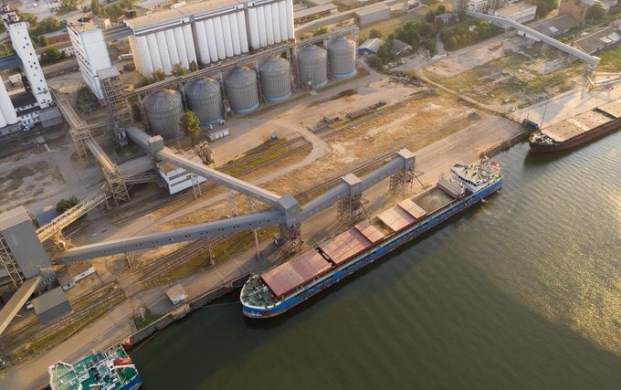Ucraina cere ajutorul ONU după ce transporturile de cereale prin Marea Neagră s-au oprit în urma atacurilor rusești
