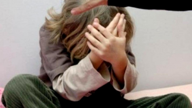 Un alt caz de pedofilie la Cluj. Tatăl fetiţei spune că a fost dat afară din secţia de politie